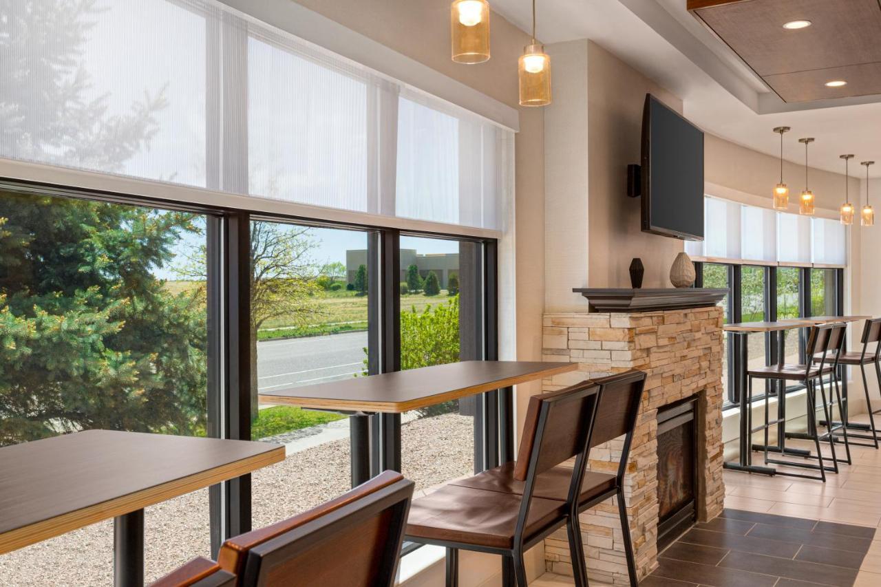 Holiday Inn Express & Suites Denver Airport By Ihg Exterior photo