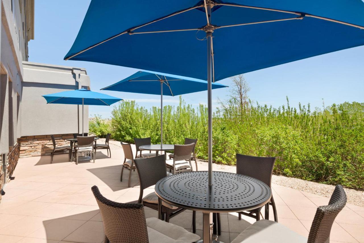 Holiday Inn Express & Suites Denver Airport By Ihg Exterior photo