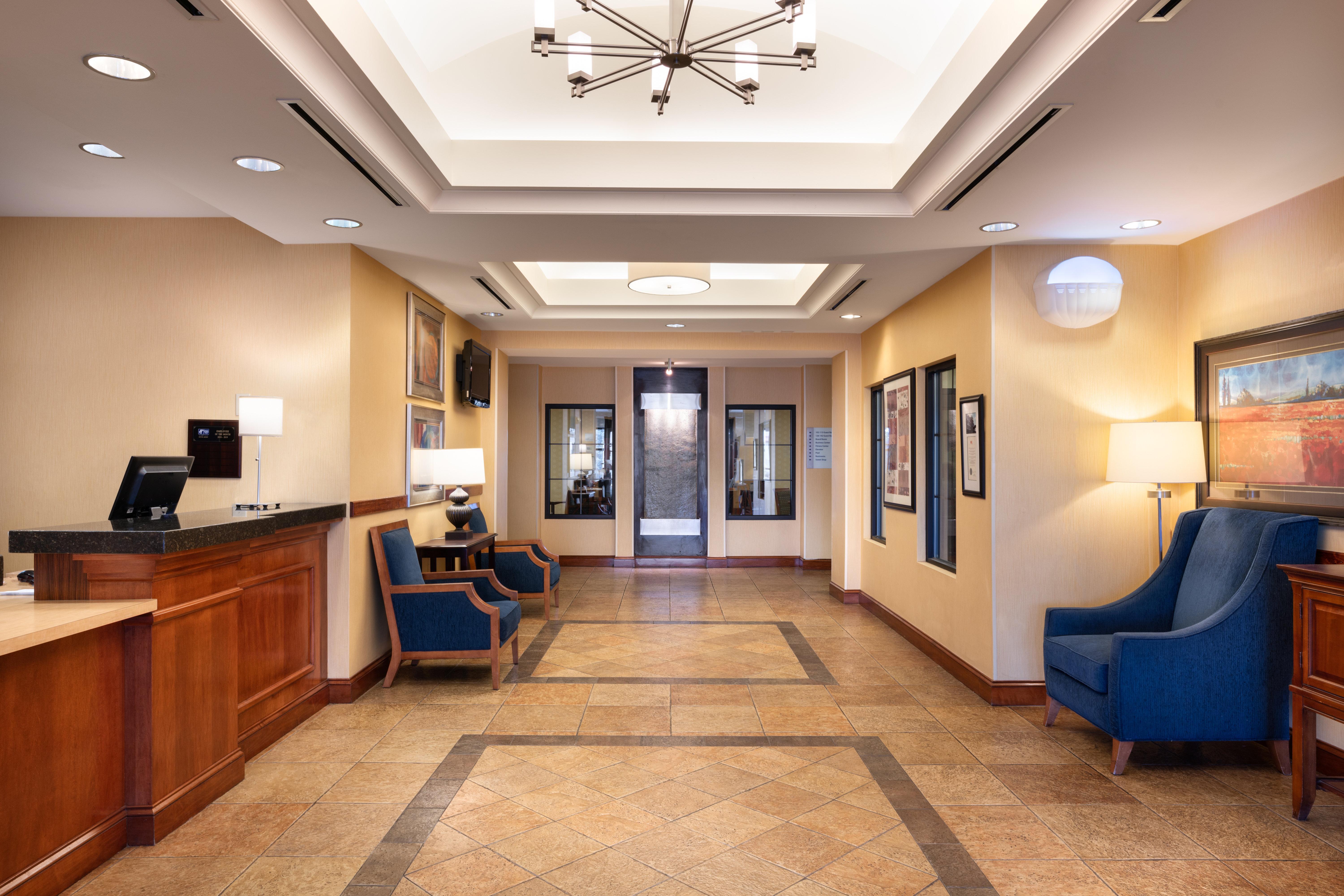 Holiday Inn Express & Suites Denver Airport By Ihg Exterior photo