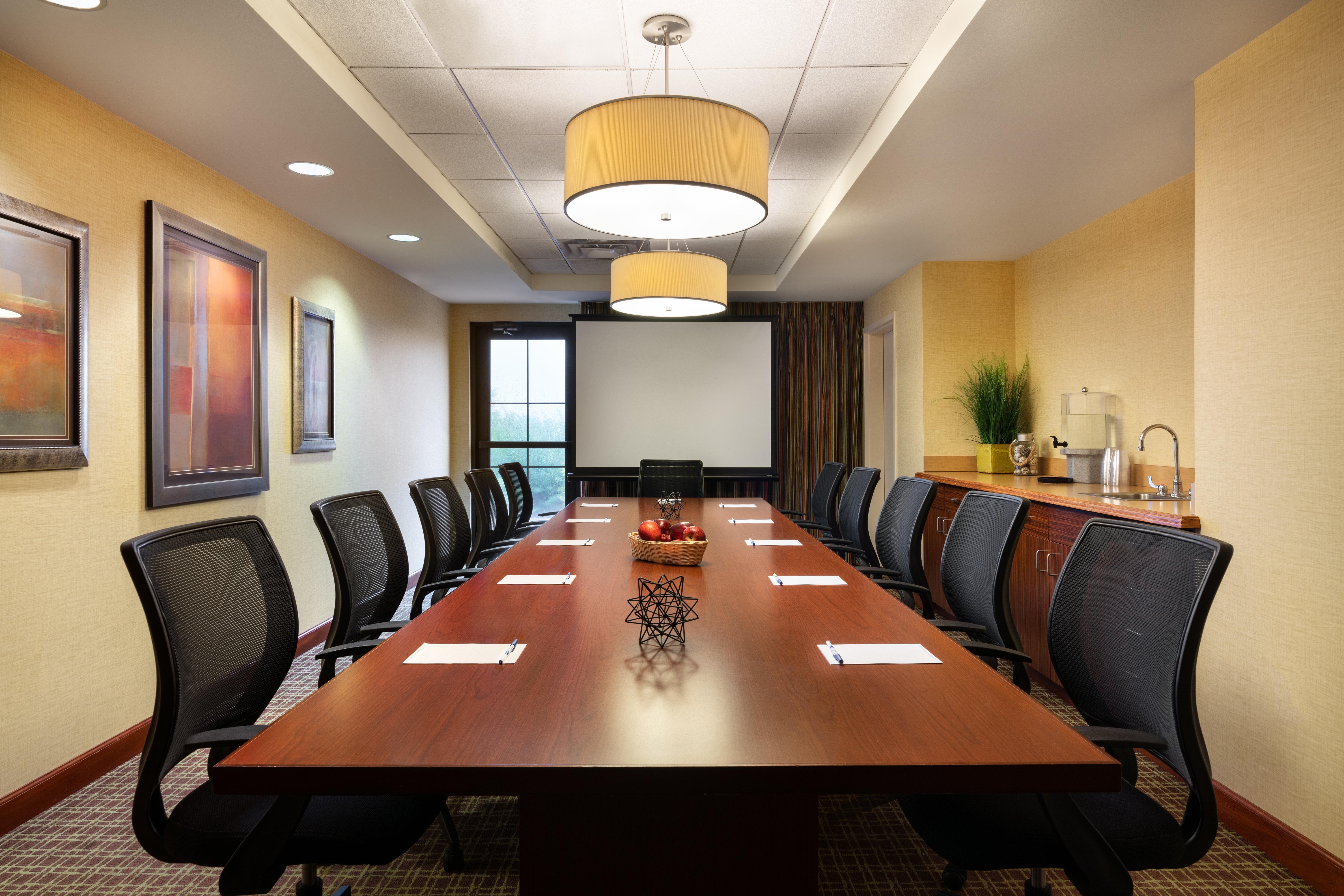 Holiday Inn Express & Suites Denver Airport By Ihg Exterior photo